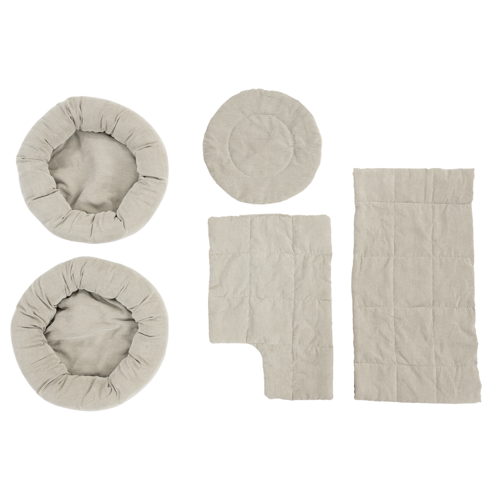 573100_pla_np_magnolia_limited_edition_cushion_set_green_fg_9517_5