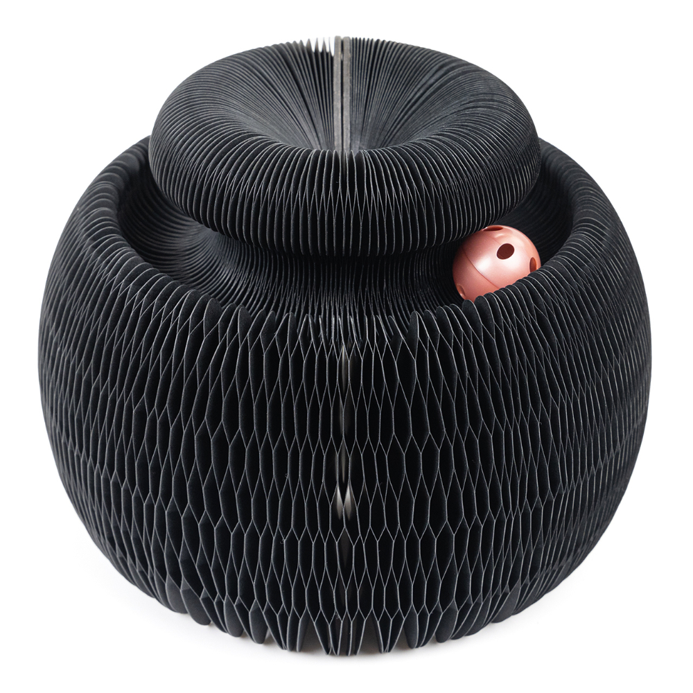 608404_pla_canadian_cat_company_kratzspielzeug_champi__16_2x18cm_schwarz_1000x1000_hs_01_8